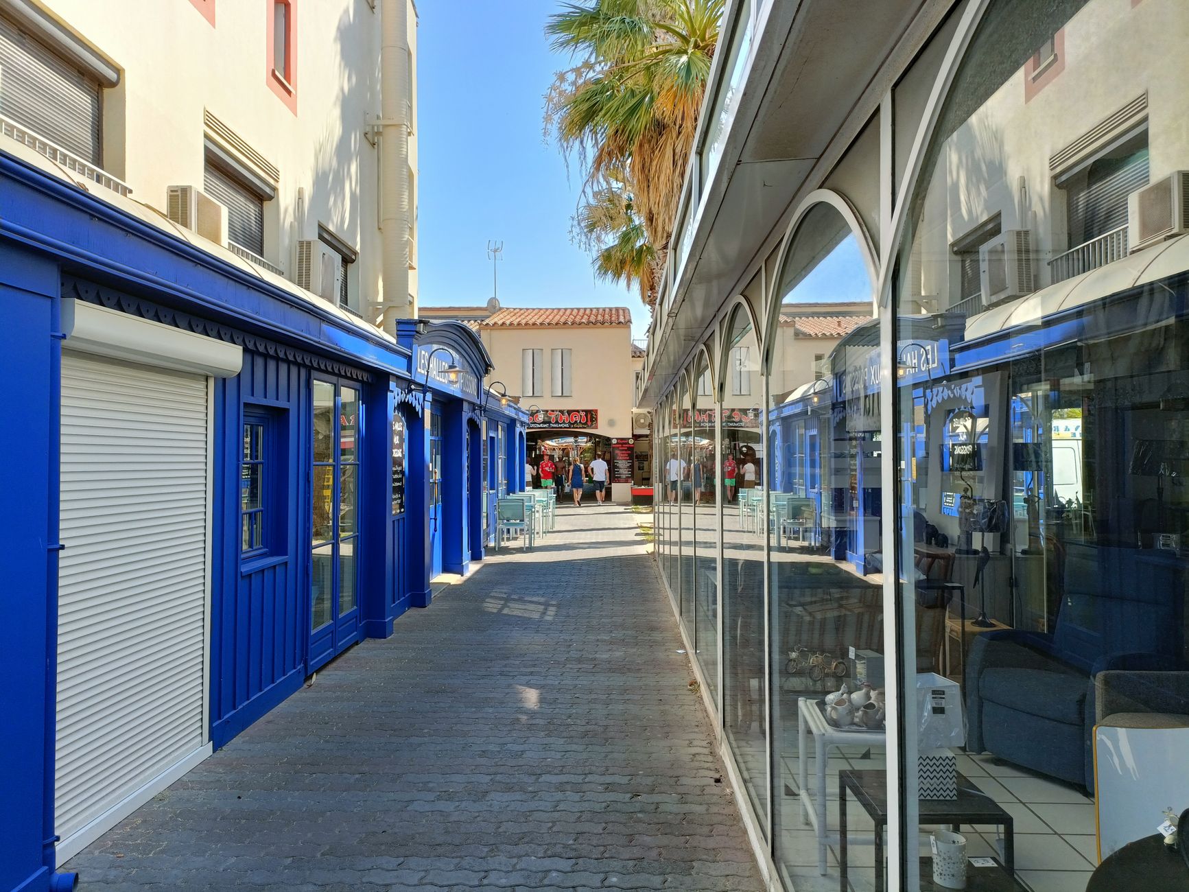 Agence immobilière commerciale équipe à Avignon